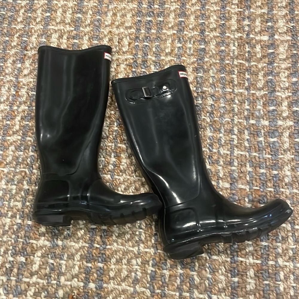 Hunter Black Rainboots